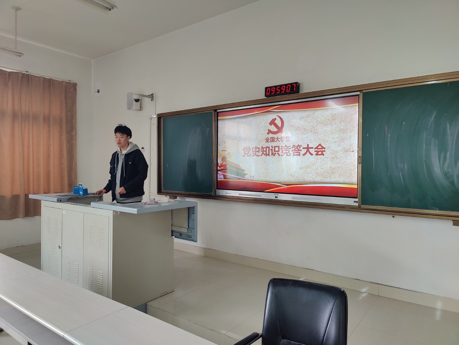 709b358c9341a63609f067b5822244e.jpg 709b358c9341a63609f067b5822244e.jpg