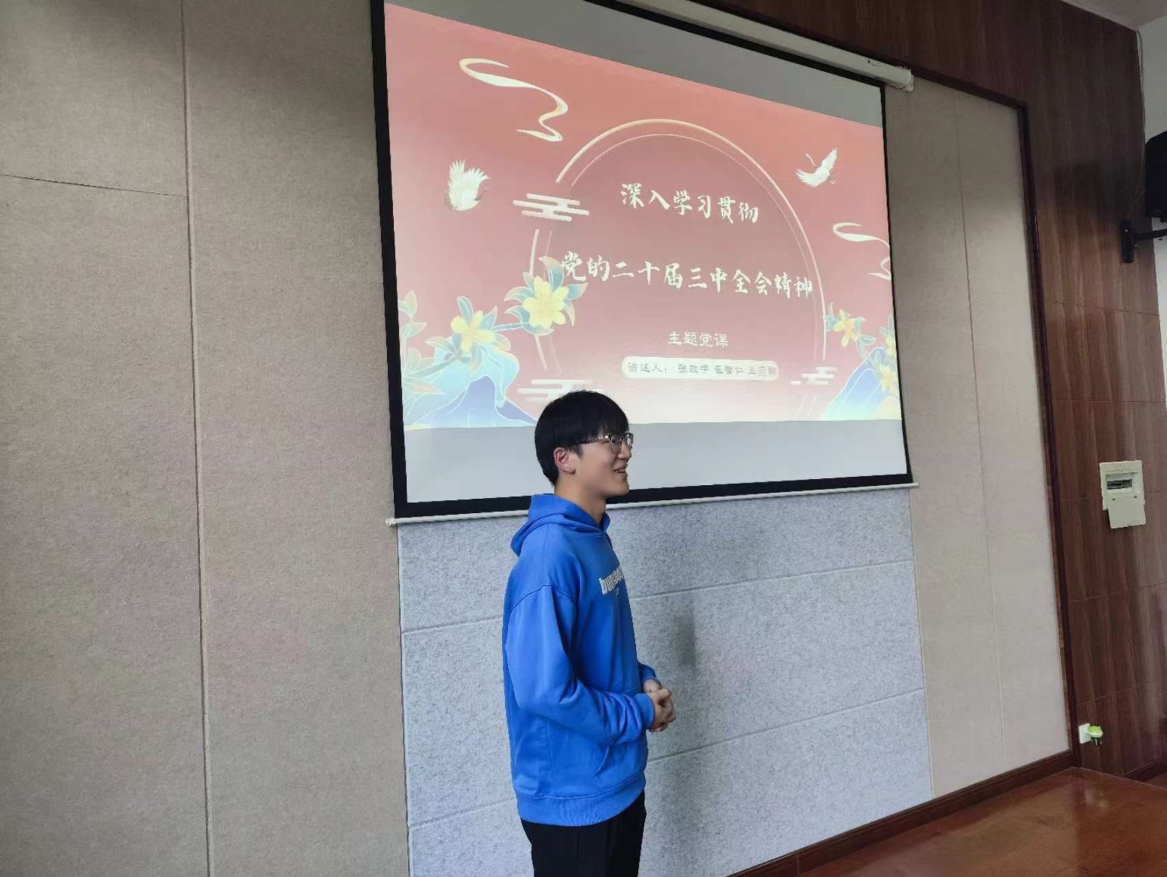 b90cdf674413e1289cbb1c4cf0e74e2.jpg b90cdf674413e1289cbb1c4cf0e74e2.jpg