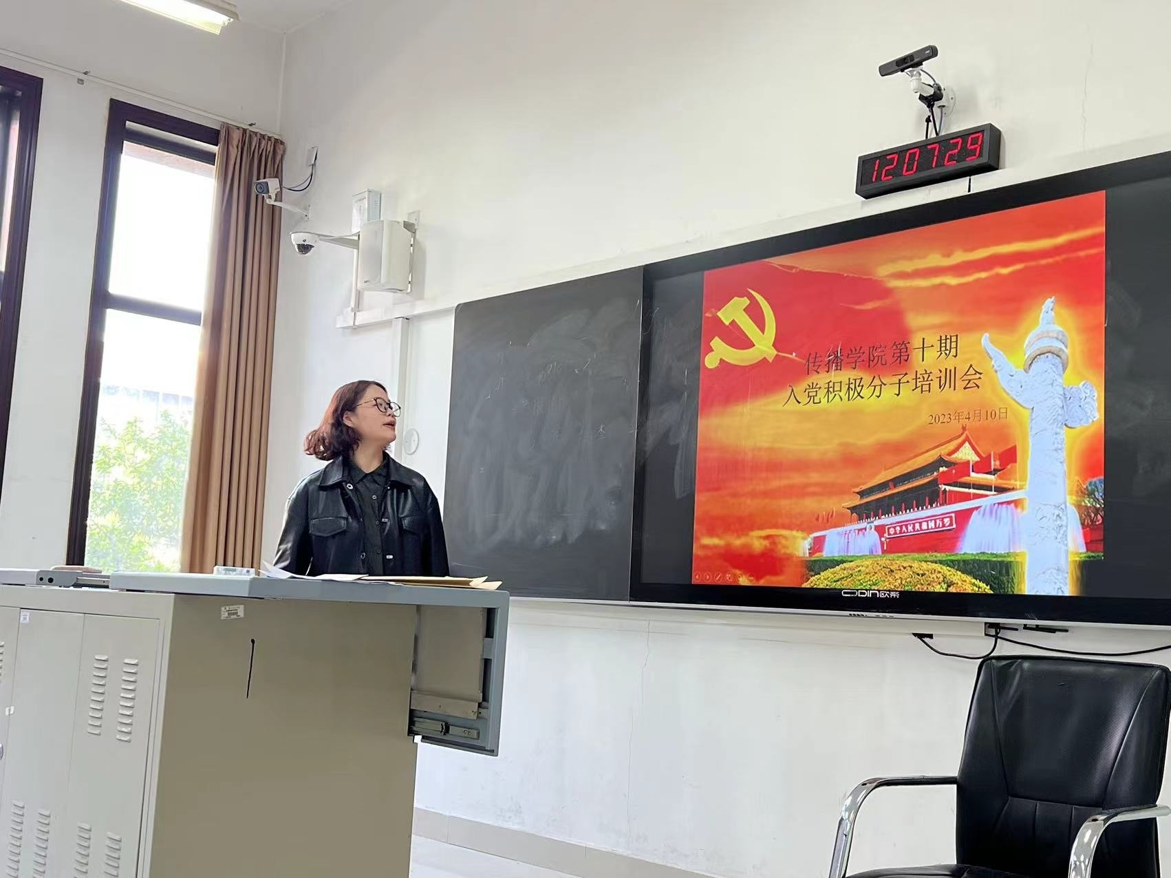 0babe41a2081bc11ba93ad997ca6e64.jpg 0babe41a2081bc11ba93ad997ca6e64.jpg