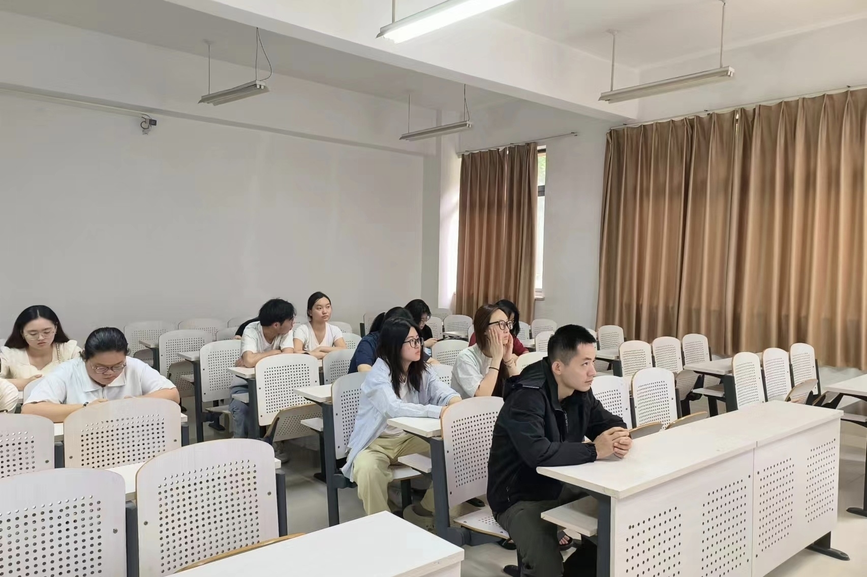 IMG_20240604_220219.jpg IMG_20240604_220219.jpg