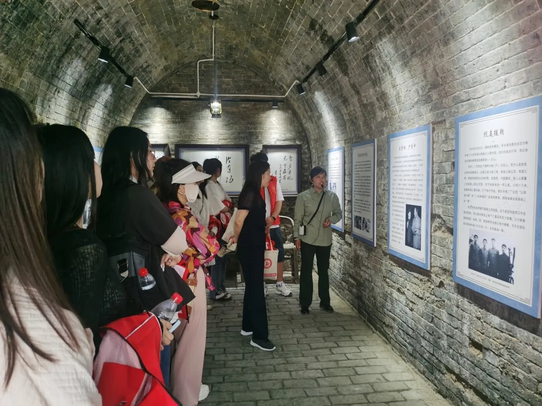 图片2.png 图片2.png