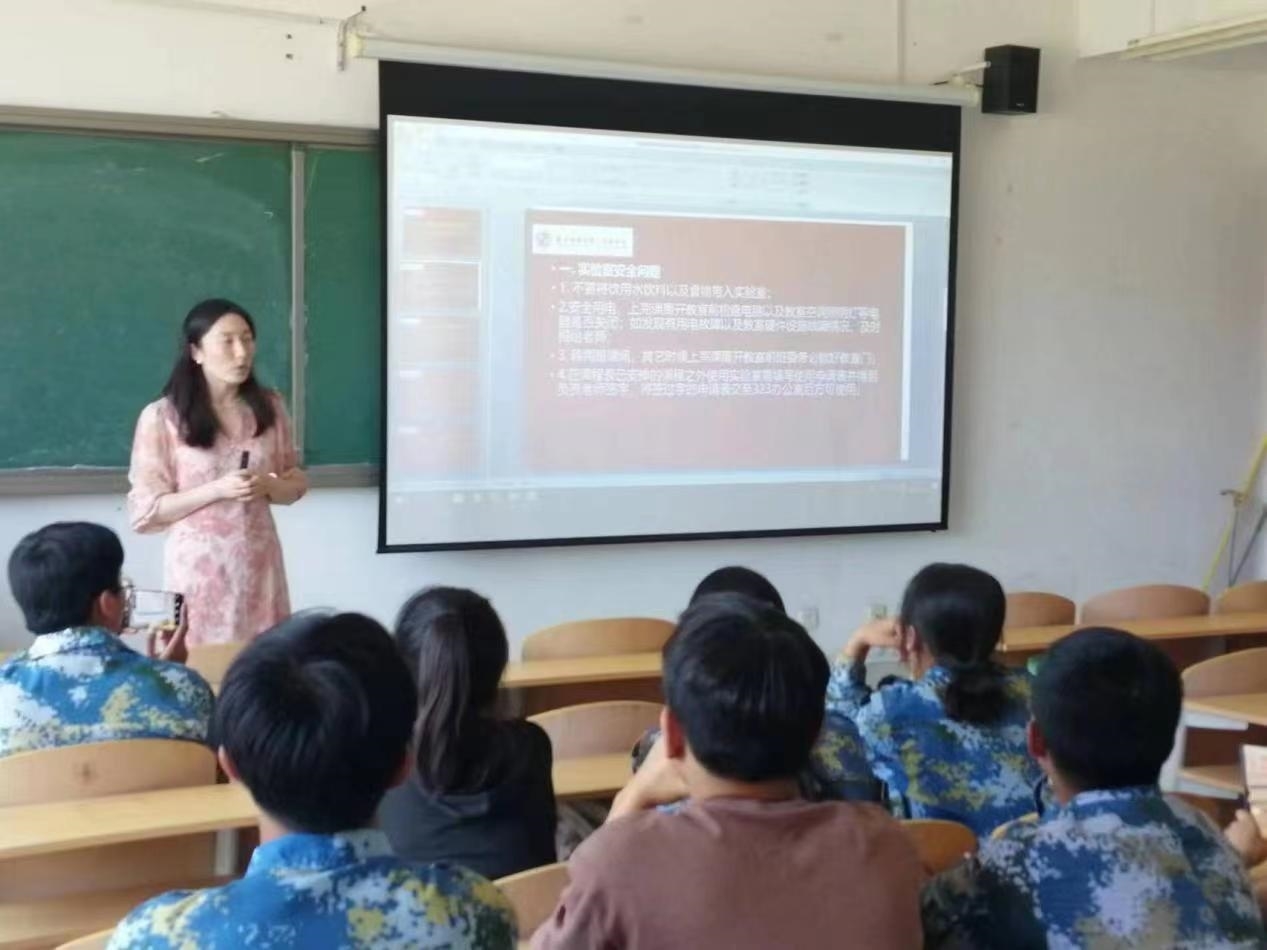 5125247a74c5c9603e6590d96b69936.jpg 5125247a74c5c9603e6590d96b69936.jpg